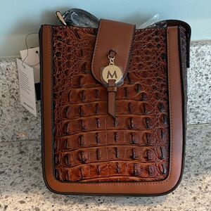 Elegant Brown Crocodile-Embossed Messenger Bag